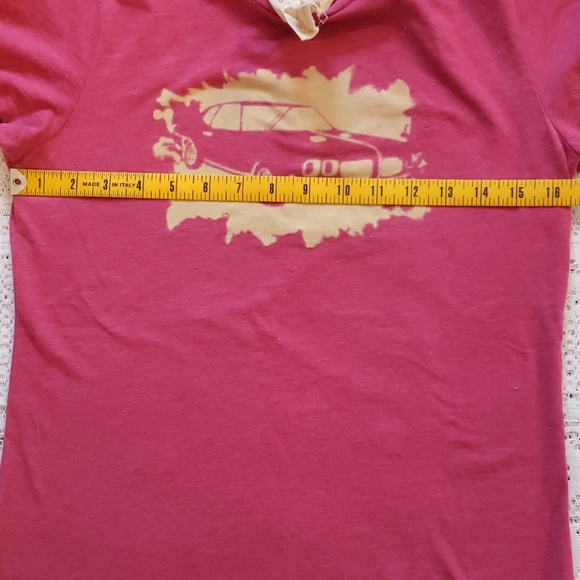 Old Navy Tee - Sz M - Picture 4 of 6